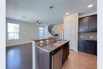 921 Heritage Springs Trail, Round Rock, TX 78664 - Photo 8