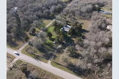 221 Lower Elgin Road, Elgin, TX 78621 - Photo 2