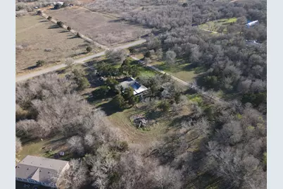 221 Lower Elgin Road, Elgin, TX 78621 - Photo 6