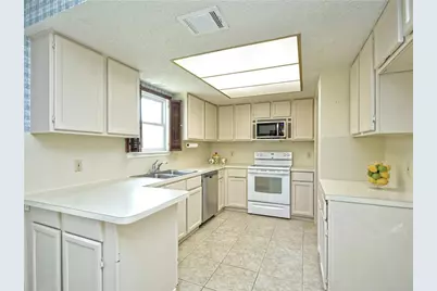 11502 Toledo Drive, Austin, TX 78759 - Photo 12