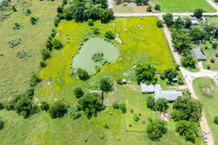 802 Smith Rd, Rockdale, TX 76567 - Photo 2