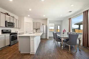 202 Barton Creek Ln, Hutto, TX 78634 - Photo 6