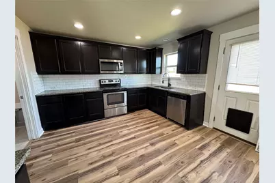 249 Trellis Boulevard, Leander, TX 78641 - Photo 2