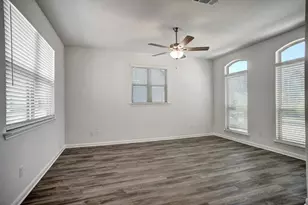 146 Weaver Ln, Bastrop, TX 78602 - Photo 4