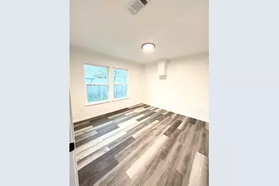 635 White Avenue, Rockdale, TX 76567 - Photo 10