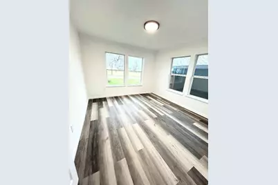 635 White Avenue, Rockdale, TX 76567 - Photo 8