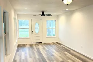 635 White Ave, Rockdale, TX 76567 - Photo 6