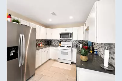 6711 Cruz Street, Austin, TX 78741 - Photo 4