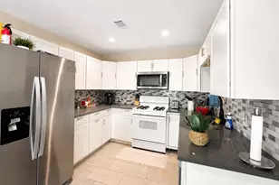 6711 Cruz St, Austin, TX 78741 - Photo 4