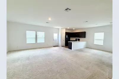 876 Rancho Del Cielo Loop, Jarrell, TX 76537 - Photo 8