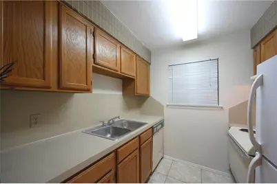 1903 E 20th Street #302, Austin, TX 78722 - Photo 4