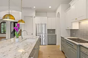 114 Golden Bear Dr, Austin, TX 78738 - Photo 2