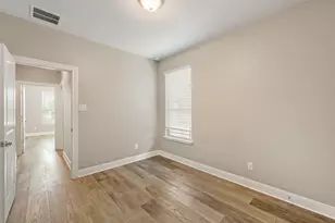 199 Kennicott Dr, Kyle, TX 78640 - Photo 16