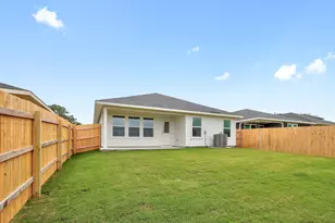 358 San Juan Trl, Bastrop, TX 78602 - Photo 22