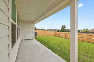 358 San Juan Trl, Bastrop, TX 78602 - Photo 10