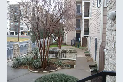 2414 Longview St. #305, Austin, TX 78705 - Photo 2