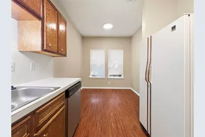 2414 Longview St. #305, Austin, TX 78705 - Photo 10