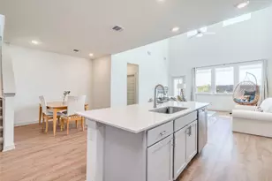 10932 Defender Trl, Austin, TX 78754 - Photo 8