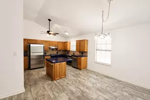 15 Las Flores Dr, Wimberley, TX 78676 - Photo 6