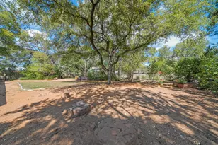 15 Las Flores Dr, Wimberley, TX 78676 - Photo 36