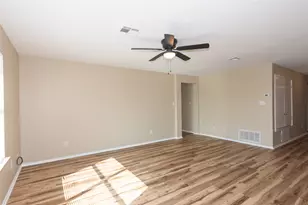 245 Shale Dr, Jarrell, TX 76537 - Photo 14