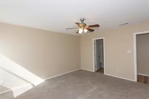 245 Shale Dr, Jarrell, TX 76537 - Photo 16