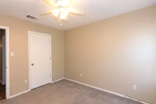245 Shale Dr, Jarrell, TX 76537 - Photo 22
