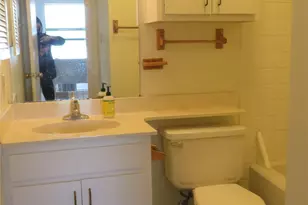 106 E 30th St, Austin, TX 78705 - Photo 10