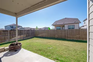 156 Greatest Gift Wy, Jarrell, TX 76537 - Photo 32