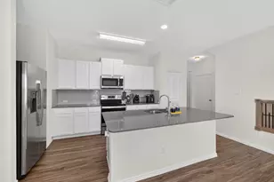 156 Greatest Gift Wy, Jarrell, TX 76537 - Photo 8