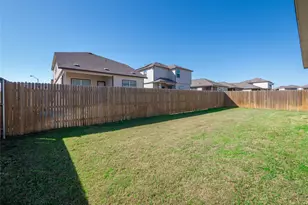 156 Greatest Gift Wy, Jarrell, TX 76537 - Photo 32