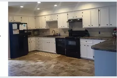 300 B Main Street #B, Marble Falls, TX 78654 - Photo 4