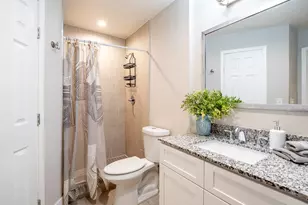 935 La Posada Dr, Austin, TX 78752 - Photo 16