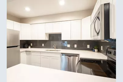 935 La Posada Drive #131, Austin, TX 78752 - Photo 12