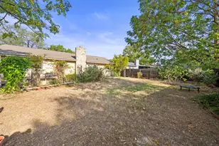 13105 Bourbon St, Austin, TX 78727 - Photo 26