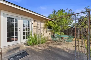 13105 Bourbon St, Austin, TX 78727 - Photo 32
