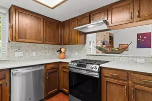 13105 Bourbon St, Austin, TX 78727 - Photo 14