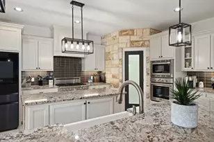3692 Co Rd 207, Liberty Hill, TX 78642 - Photo 16