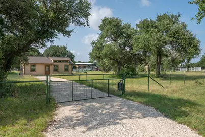 3692 County Road 207, Liberty Hill, TX 78642 - Photo 12