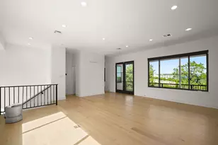 1703 Yaupon Valley Rd, West Lake Hills, TX 78746 - Photo 8