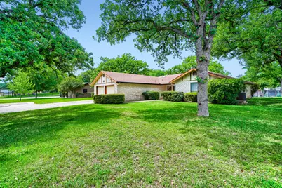 1406 Highland Drive, Marble Falls, TX 78654 - Photo 4