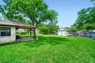 1406 Highland Dr, Marble Falls, TX 78654 - Photo 24