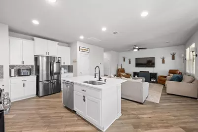 187 Buttonwood Drive, Buda, TX 78610 - Photo 10