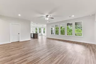 130 Mokalau Dr, Bastrop, TX 78602 - Photo 6