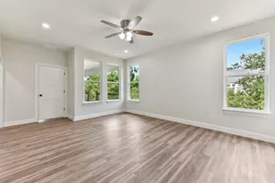 130 Mokalau Dr, Bastrop, TX 78602 - Photo 20