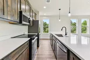 130 Mokalau Dr, Bastrop, TX 78602 - Photo 16