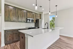 130 Mokalau Dr, Bastrop, TX 78602 - Photo 14