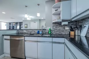 40 N Interstate 35 Hwy, Austin, TX 78701 - Photo 2