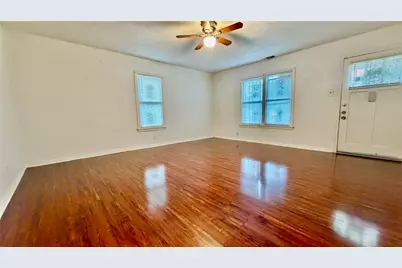 2109 E 12th Street, Austin, TX 78702 - Photo 4
