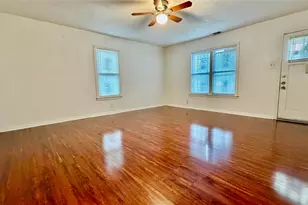 2109 E 12th St, Austin, TX 78702 - Photo 4